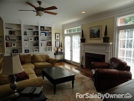 5th image of 2316 Oakmeade Dr
