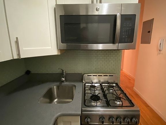 5th image of 56 Pike St #2CA