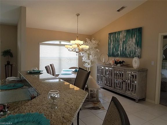 5th image of 942 Marble Dr