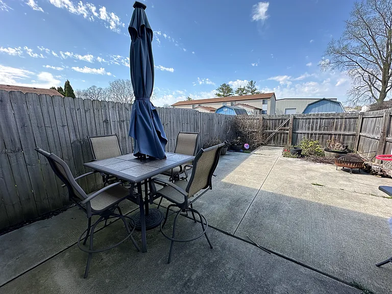 6104 Red Oak Dr #3 — Photo 21