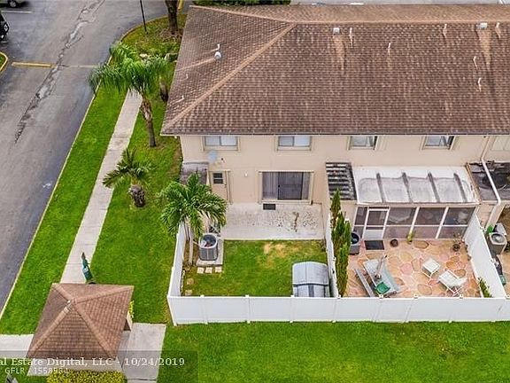 YARD & REAR VIEW WITH ACCESS TO COURTYARD