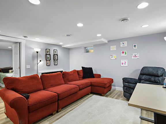 4th image of 6302 Hammersley Rd #6302