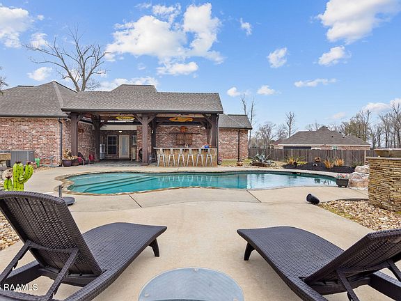 3rd image of 254 Nottingwood Ct