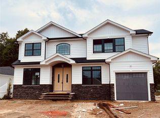 920 Ilse Ct, Bellmore, NY