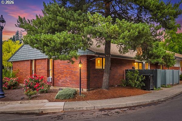 1st image of 15100 SW Crown Dr Unit 1