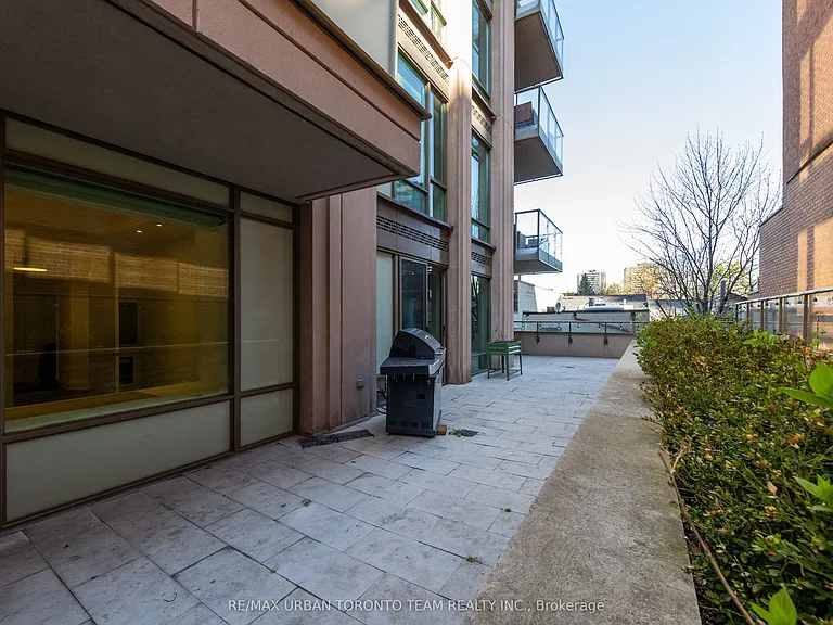 80 Yorkville Ave #303 — Photo 24