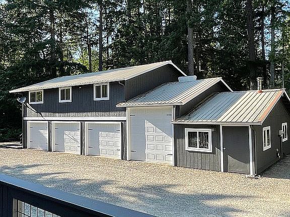 2nd image of 9610 Chapman Dr NW
