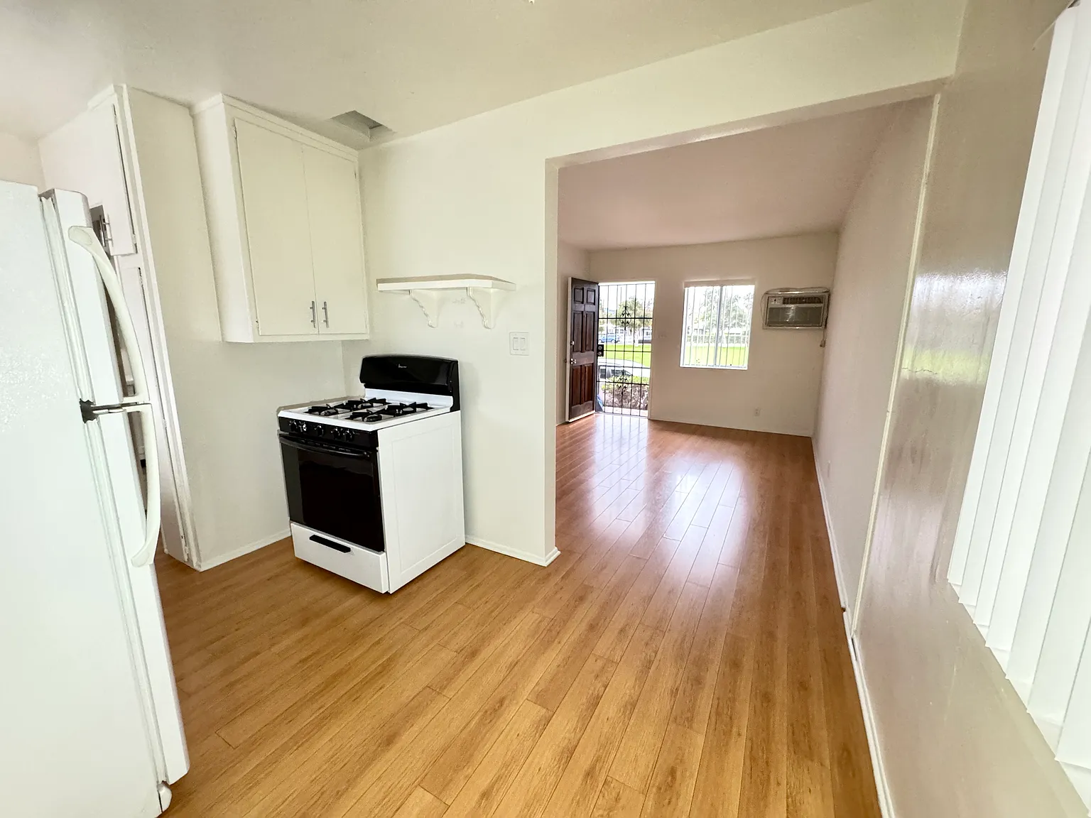 1 bed, 550 sqft, $1,825 — Photo 4