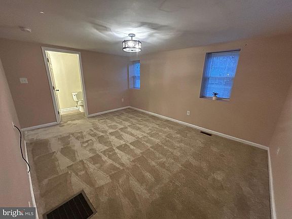 2nd image of 613 Hay Rd
