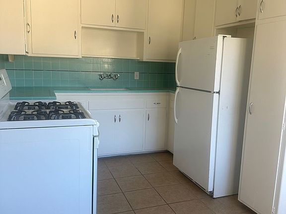 4th image of 255-265 Estrella St #263