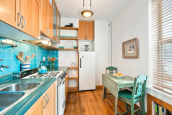 Sold by Compass | media 4