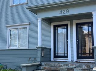 429 37th St, Oakland, CA 94609