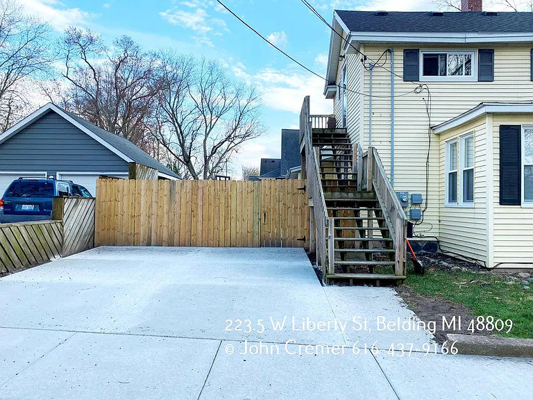 223 W Liberty St #223.5 — Photo 9