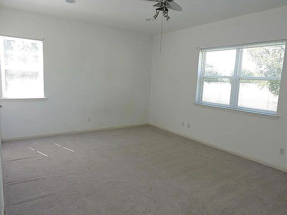 4th image of 8149 Bob White Rd