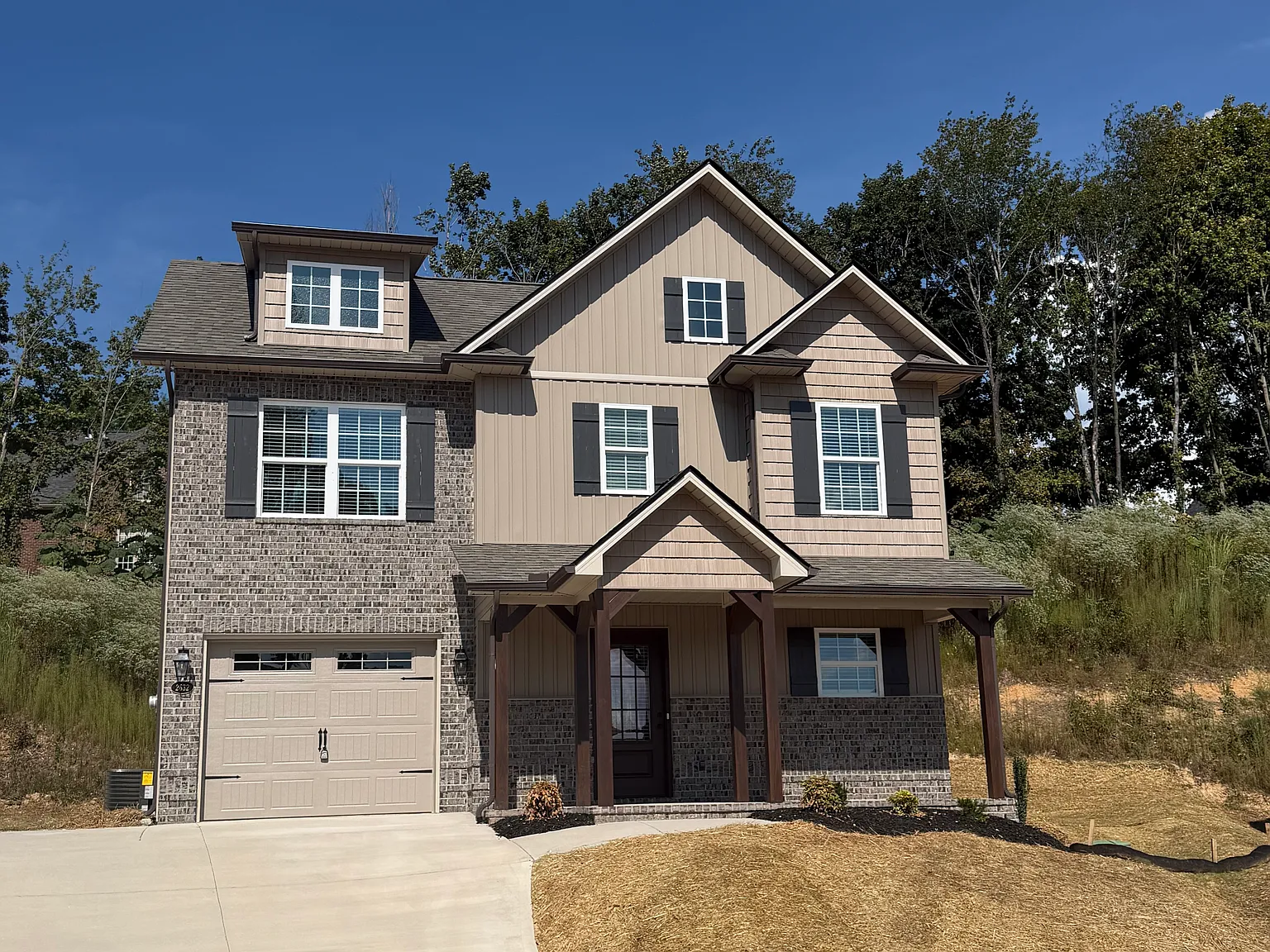 3 bed, 2.5 bath, 1510 sqft, $2,050 — Photo 1