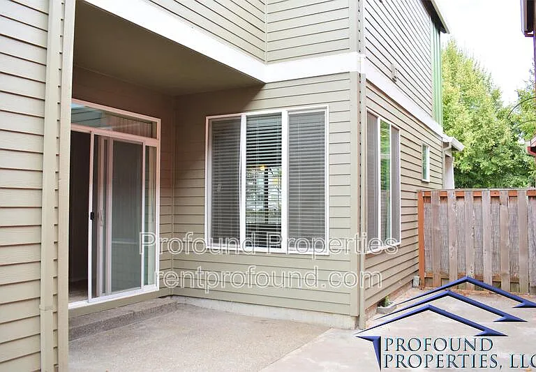 6055 SW 208th Pl — Photo 17