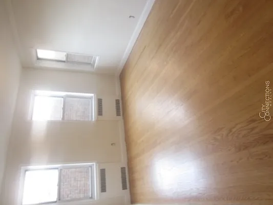 Rented by City Connections Realty | media 28