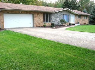 26127 Rose Rd, Westlake, OH 44145