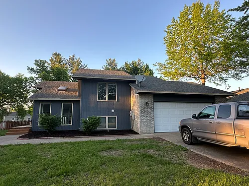 1201 S Bridgewood Dr Photo 1