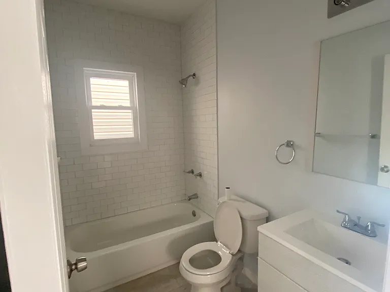 80 Beverly St #1 — Photo 8