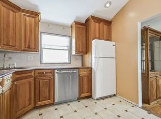 16035 79th St, Jamaica, NY 11414