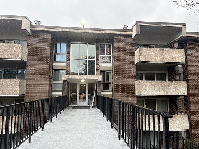 1st image of 3302 Charlemagne Cir