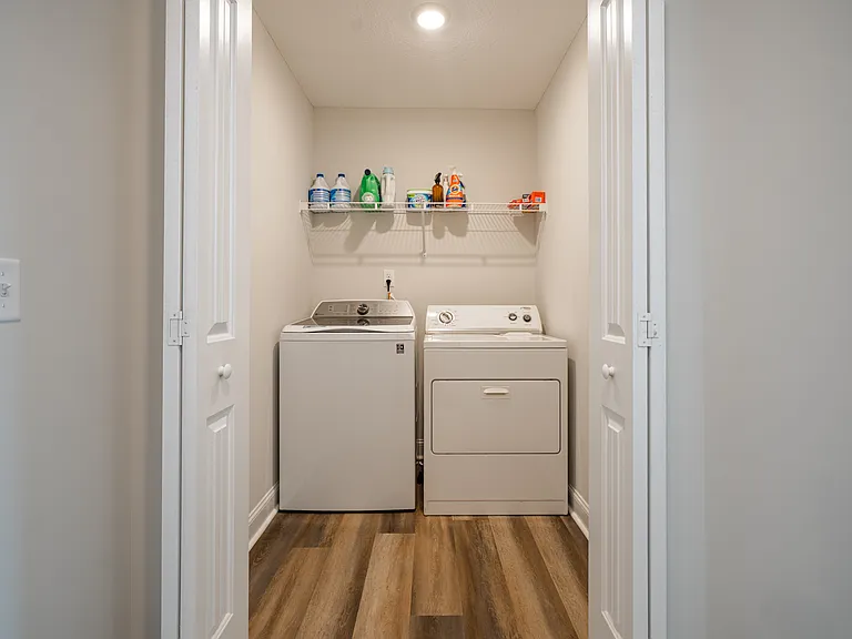 890 Grayson Ave — Photo 27