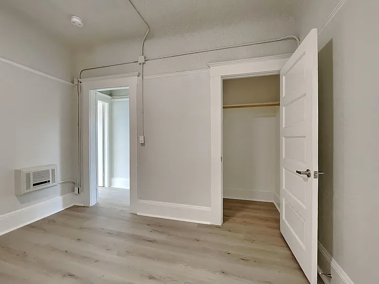 1128 Valencia St. — Photo 13