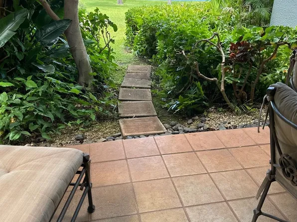 3875 Lower Honoapiilani Rd APT A107, Lahaina, HI 96761