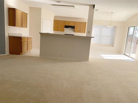 5th image of 6738 Ambercrest Dr