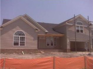 706 Chantilly Ln, Chesapeake, VA 23322