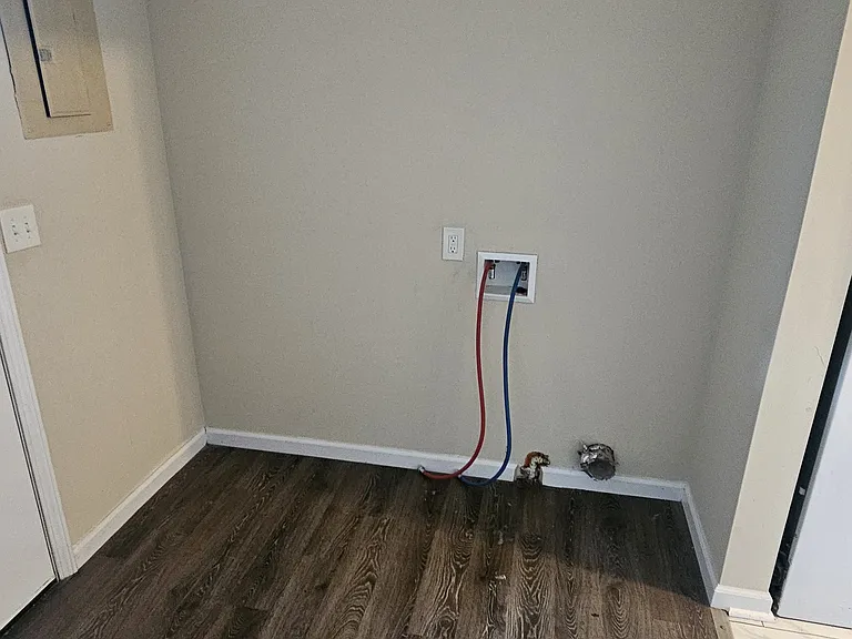 13680 Hobart Ave — Photo 10