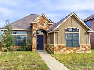 2020 Turning Leaf Dr, Bryan, TX 77807