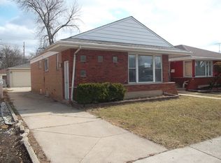 141 Rice Ave, Bellwood, IL 60104