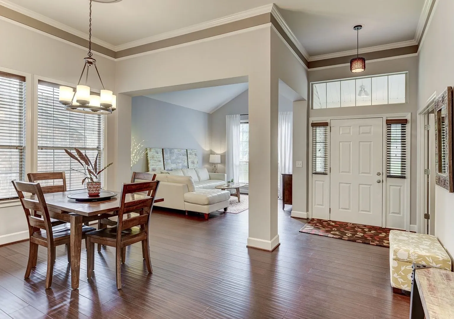 Beautiful home in the Woodlands — Photo 3