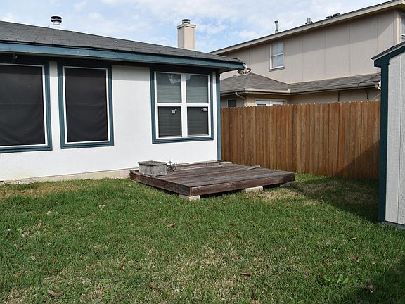 3rd image of 2907 Kestrel Dr #A