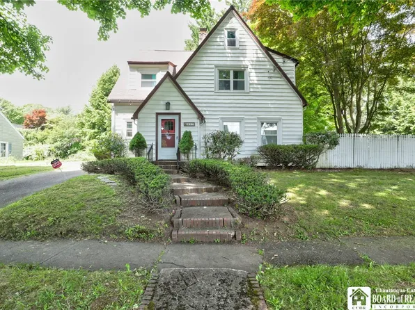 417 Weeks St, Jamestown, NY 14701