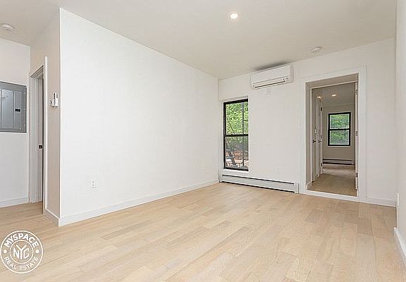 3rd image of 419 Marcus Garvey Blvd APT 4F
