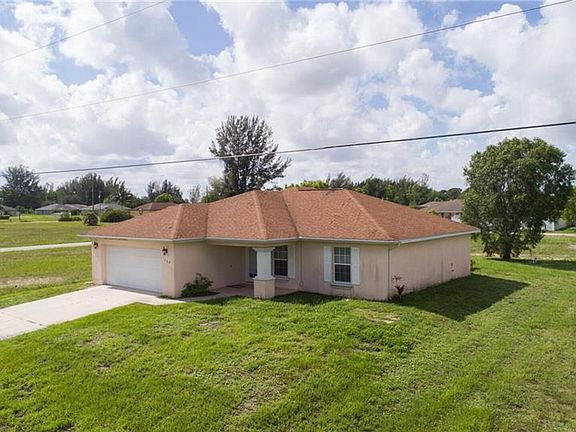 4th image of 304 NW 18th St