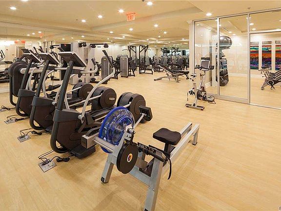 5th image of 3000 Royal Ct Unit 3314