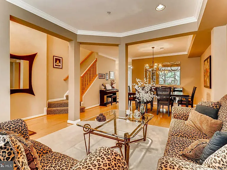 Living Room, as you enter Front Door/Foyer, No.2