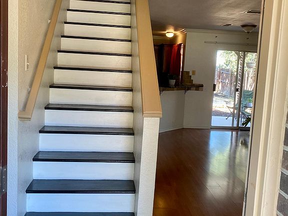 3rd image of 4905 Park Brook Dr