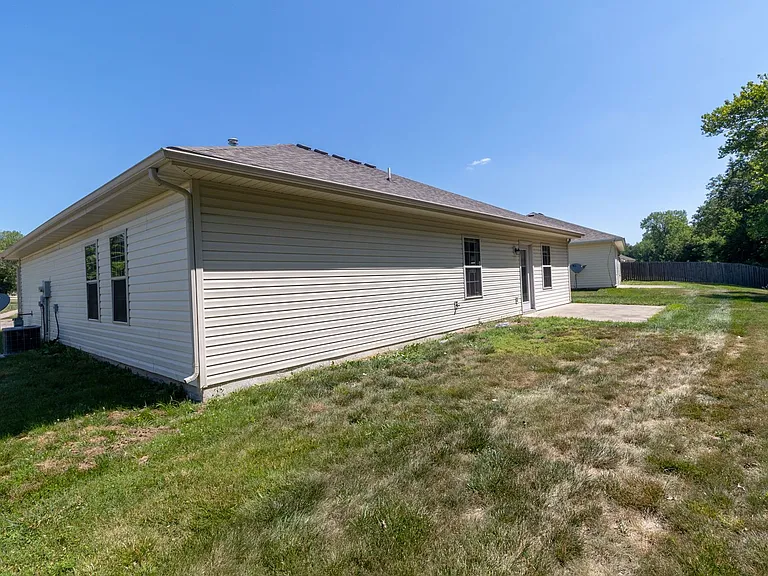 1408 Bodie Dr — Photo 33