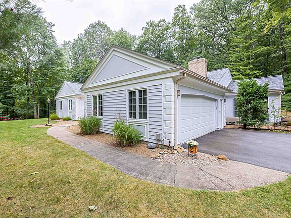3rd image of 20 Buttonwood Road