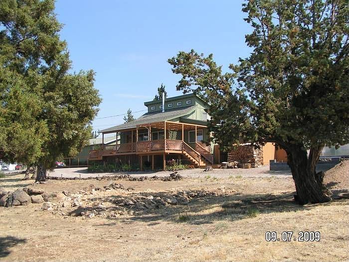 Front view of home