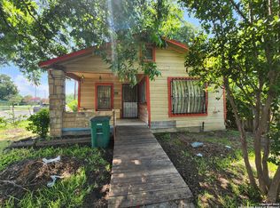 1571 SW 18th St, San Antonio, TX 78207