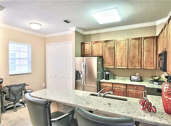 2nd image of 990 Peggy Cir APT 402