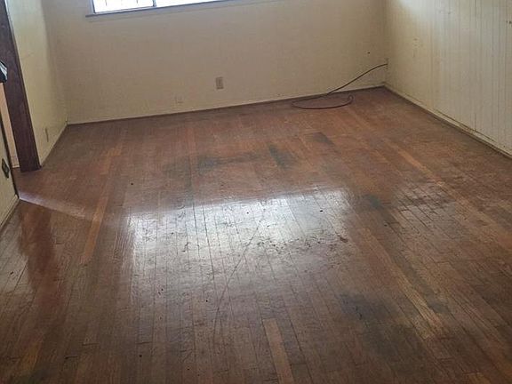 5th image of 8715 Berndale St