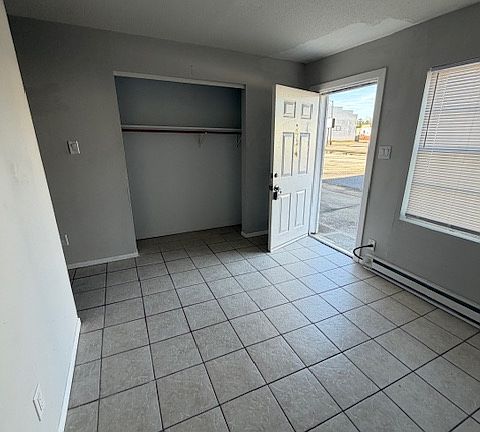2nd image of 414 Hope St #414