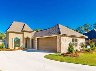 169 Crescent Estate Dr, Thibodaux, LA 70301